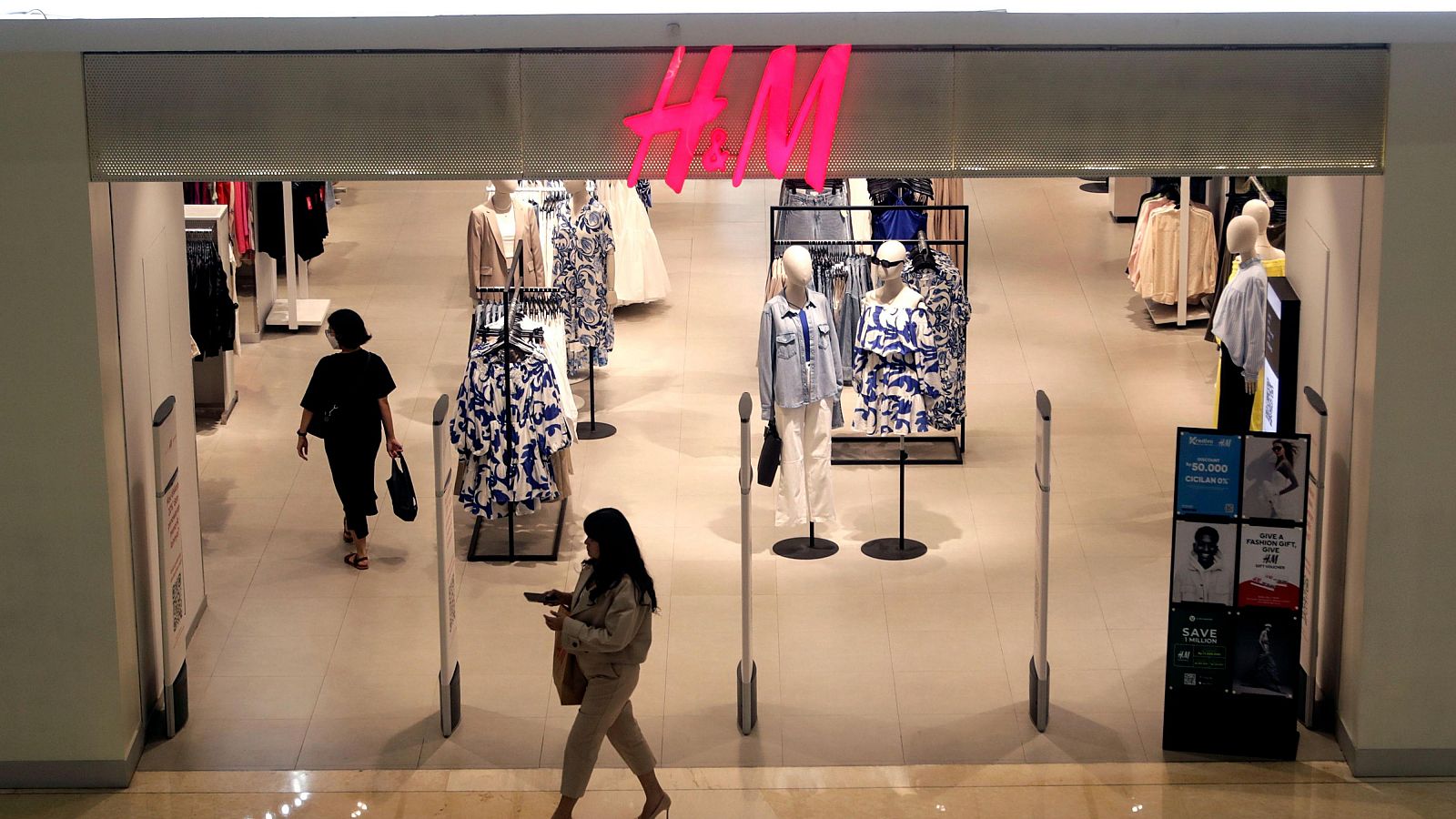 H&M acuerda con UGT y Comisiones Obreras un ERE con 492 despidos frente a los 521 que proponía inicialmente