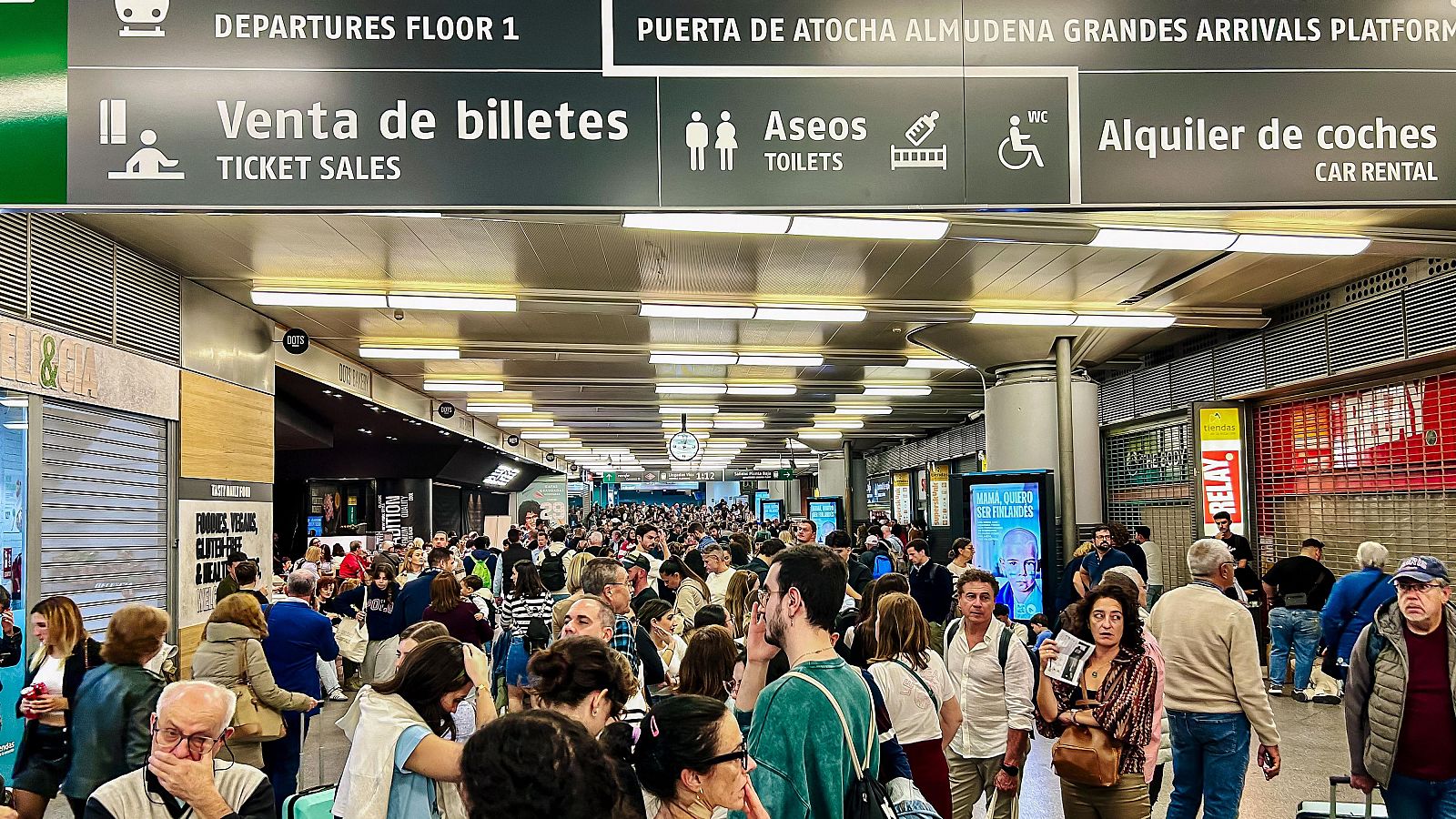 Suprimidos varios trenes en Madrid, Valencia y Murcia por una incidencia en Atocha