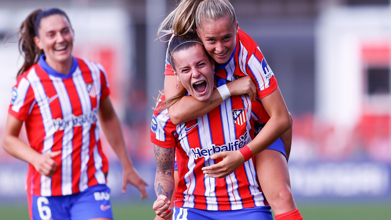 Rosa Otermin celebra el único gol del Atlético de Madrid antre la Real Sociedad.