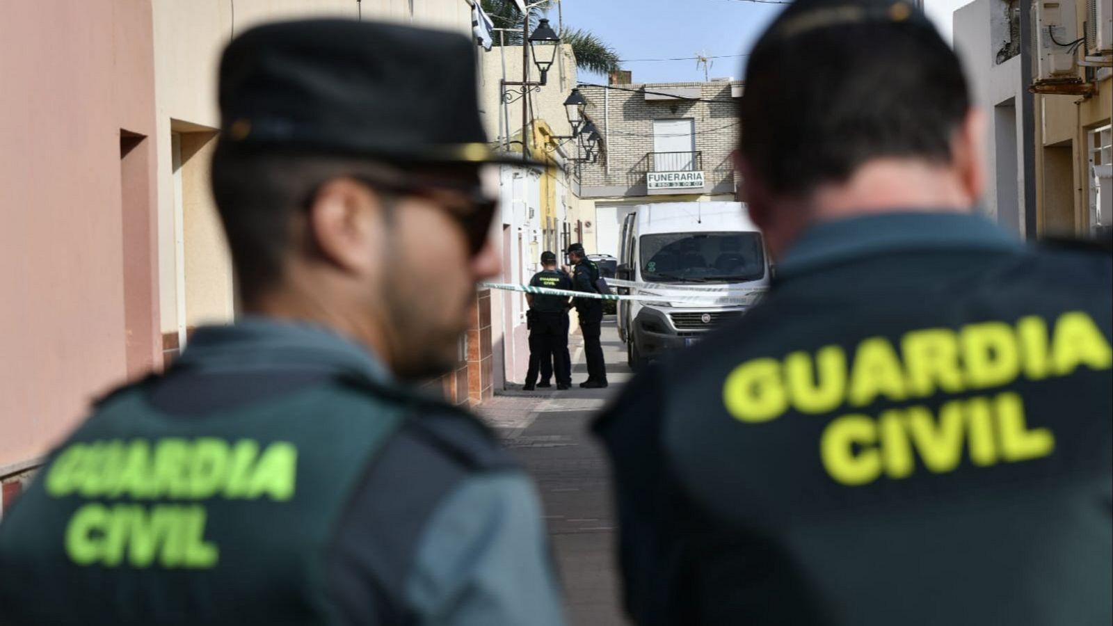 Un hombre mata a su mujer y se entrega a la Policía en La Mojonera (Almería)