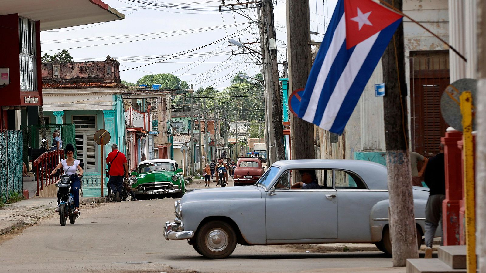 Vista general de una calle este martes en el poblado de Bejucal, al sur de La Habana, Cuba