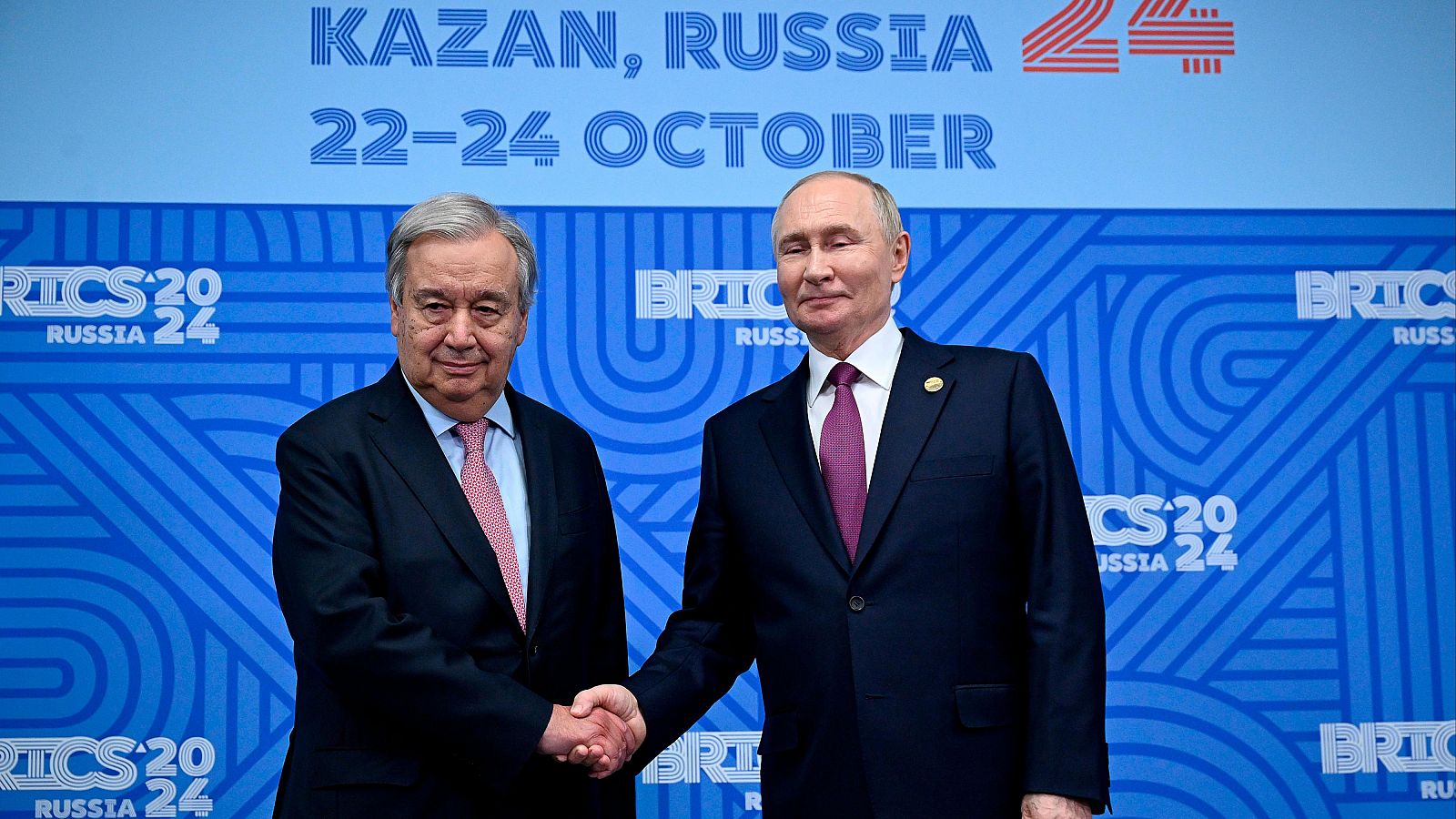 El secretario general de la ONU, António Guterres, y el presidente ruso, Vladímir Putin, en Kazán