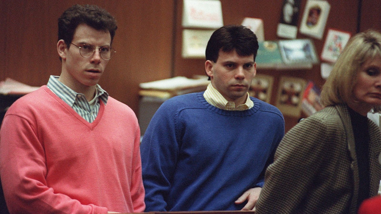 Erik y Lyle Menéndez durante una audiencia previa al juicio en 1992 en Los Ángeles