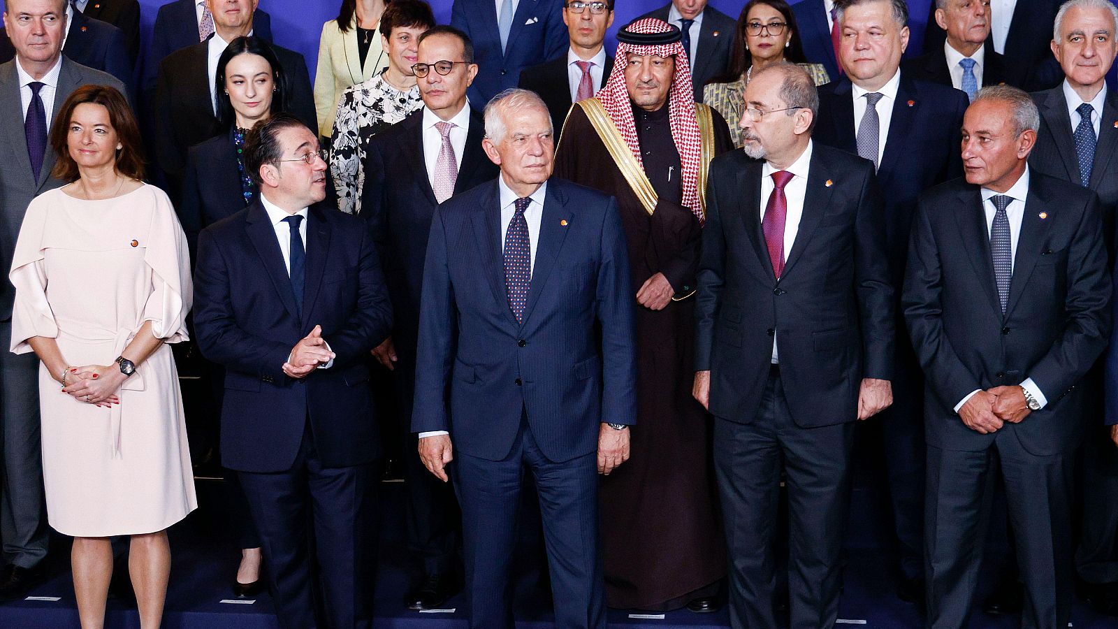 Fotografía dels prepresentants del Fòrum Regional de la Unió pel Mediterrani a Barcelona (EFE | Quique García)