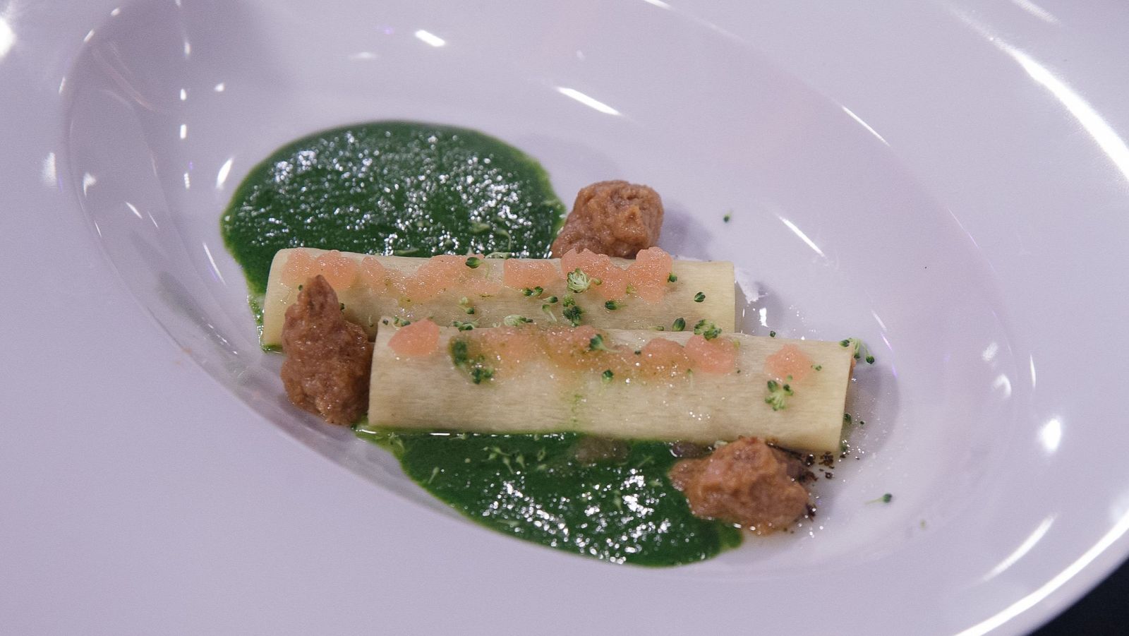 Receta de canelones rellenos de carne y crema de espinacas de Inés Hernand en MasterChef Celebrity 9