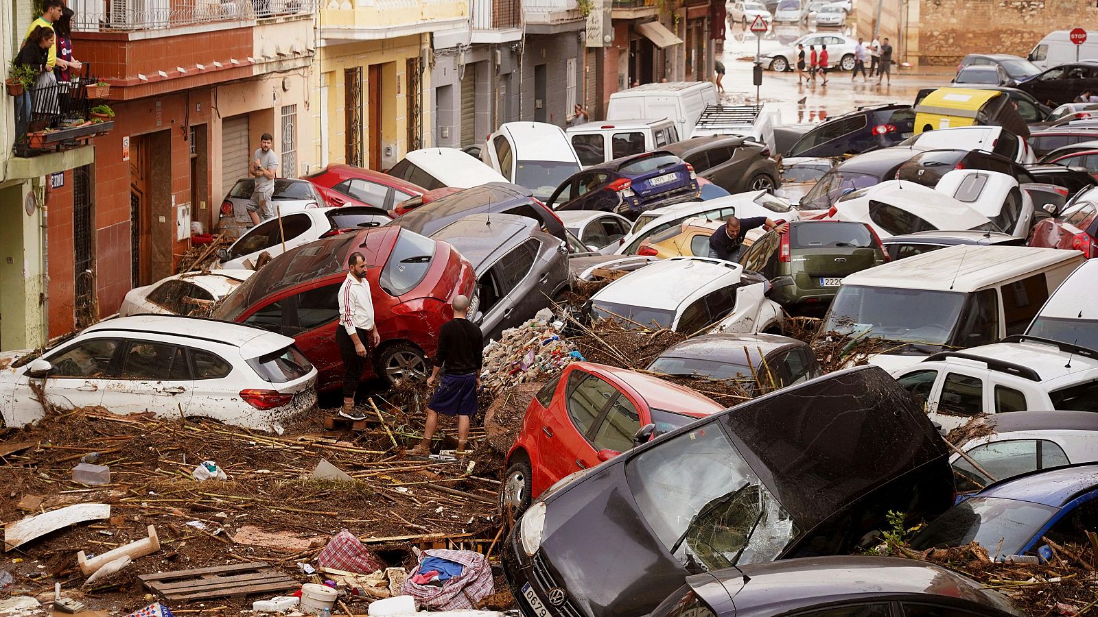 Consecuencias de la DANA tras su paso por Valencia que ha dejado más de 60 muertos.