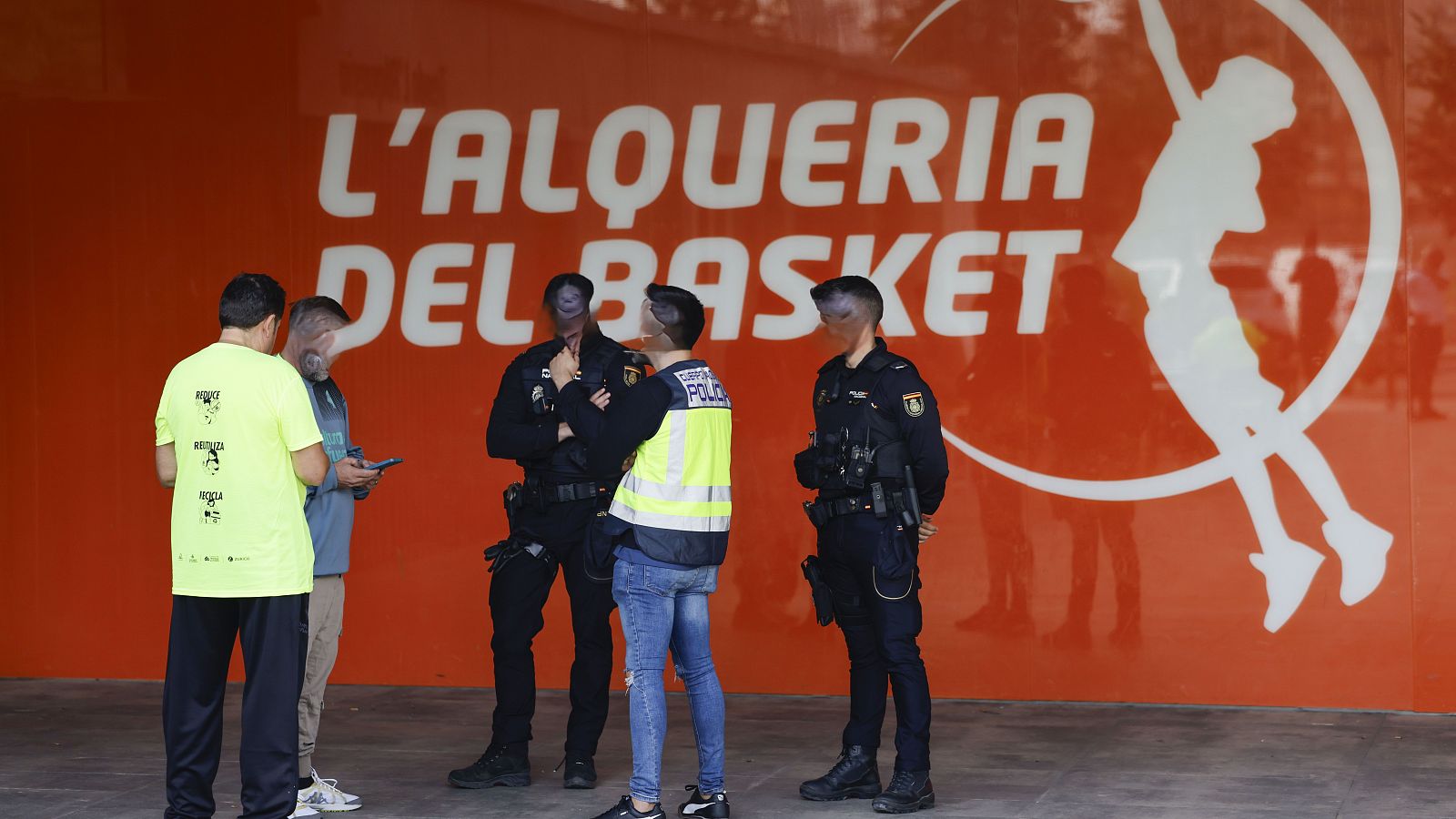 Aplazados los partidos de baloncesto en Valencia por la DANA