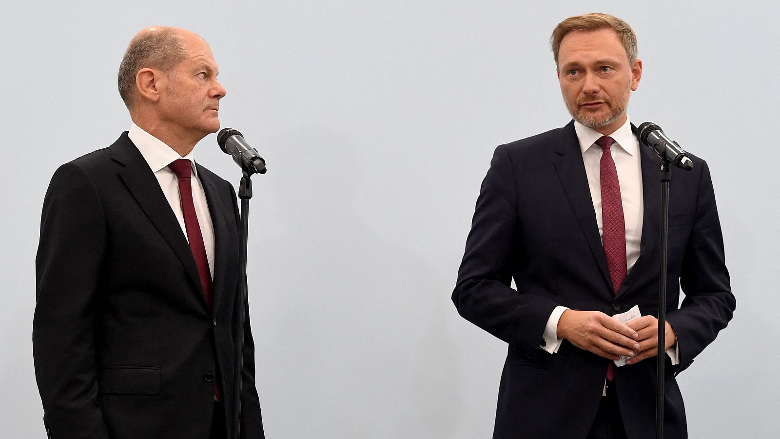 Scholz destituye al ministro de Finanzas y líder liberal Christian Lindner