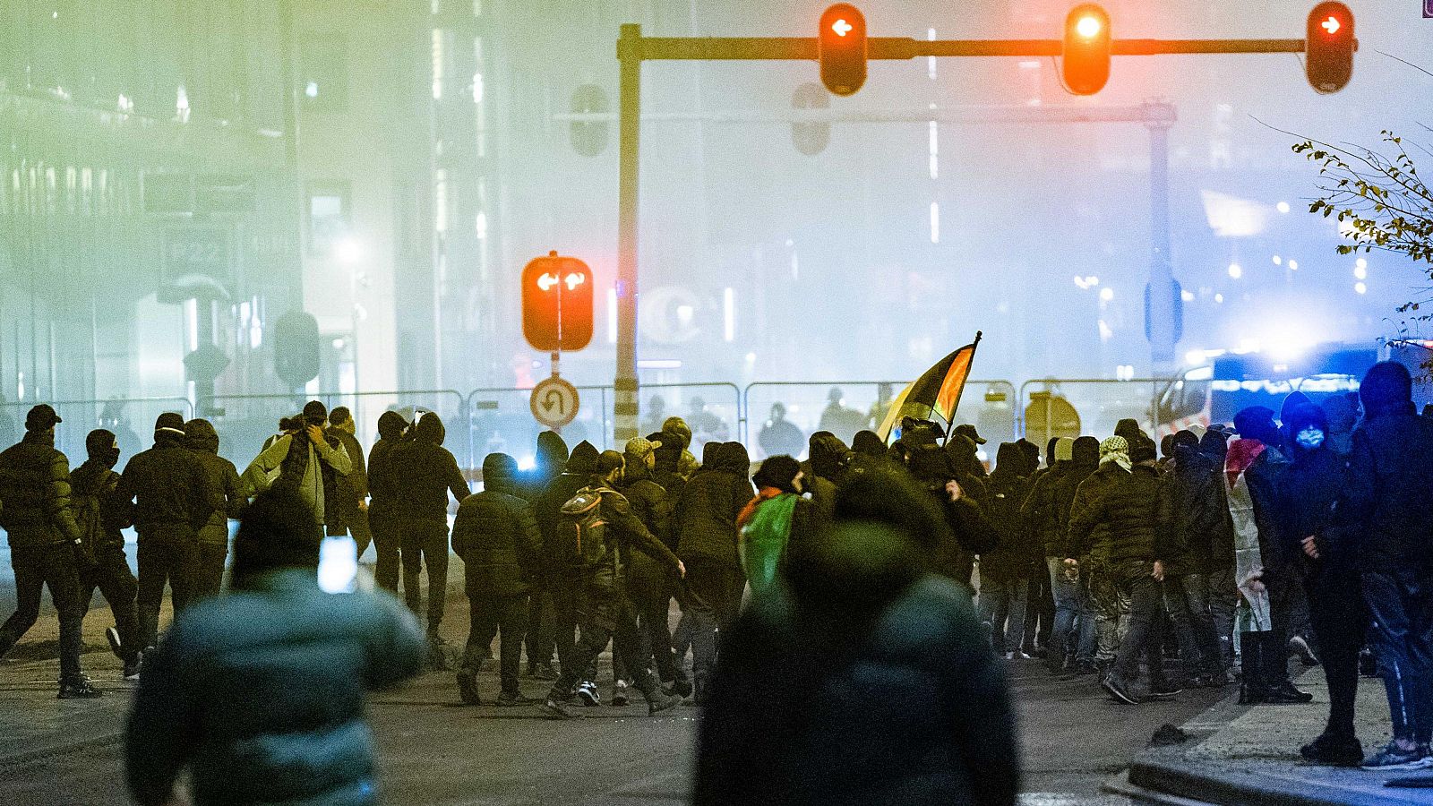 Dos detenidos en Ámsterdam tras los disturbios entre hinchas israelíes y manifestantes a favor de Palestina.