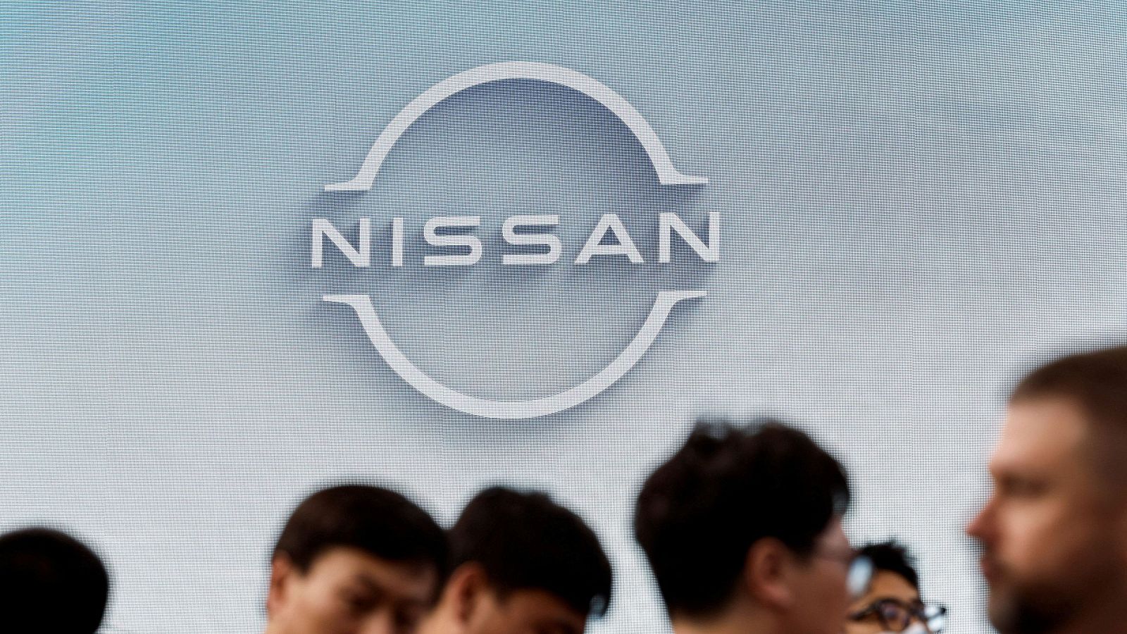 Nissan cae un 6% en bolsa tras un desplome del beneficio y el anuncio de 9.000 despidos en todo el mundo