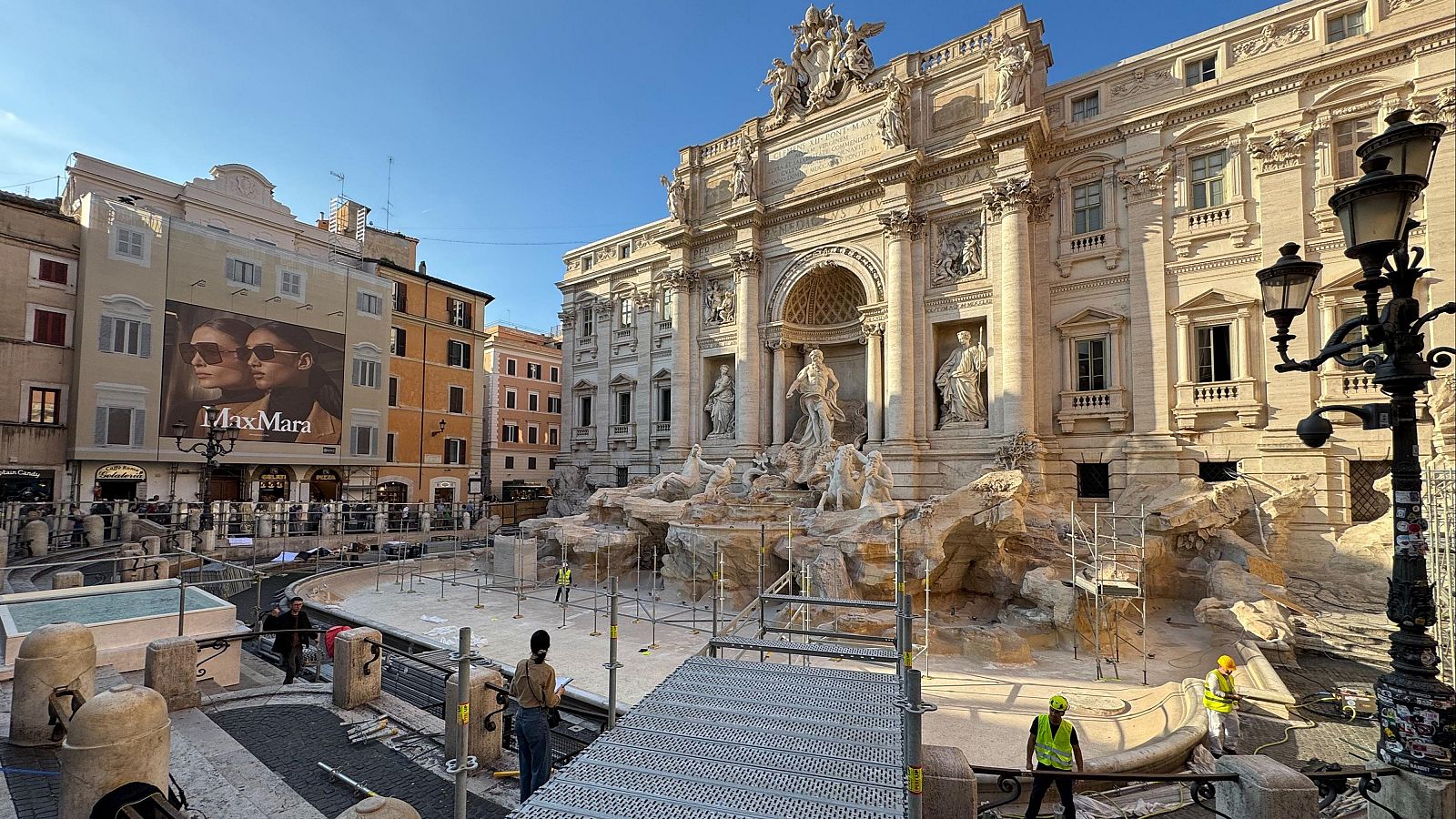 La Fontana de Trevi estrena una polémica pasarela