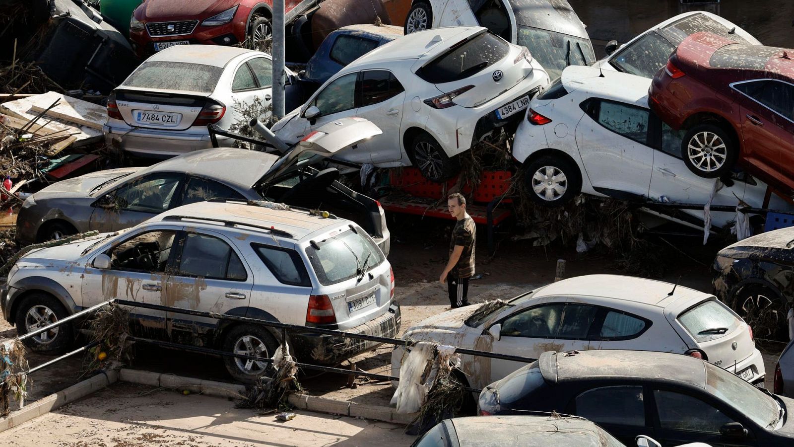 La DANA provoca la pérdida de 10.000 vehículos de alquiler, según las estimaciones de Feneval