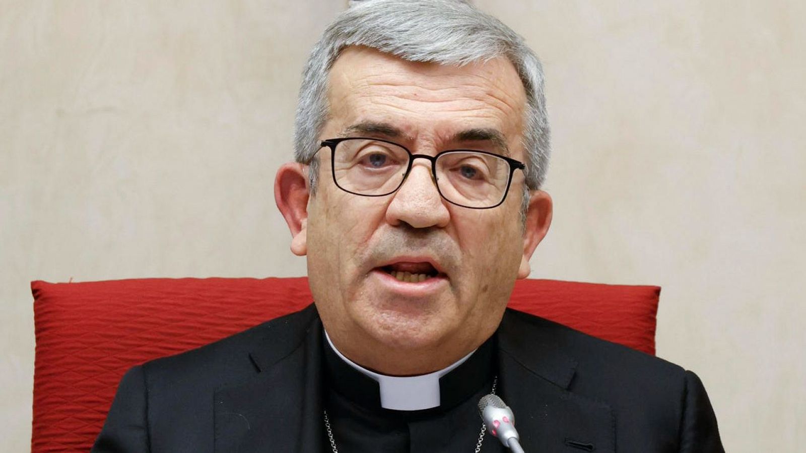 Luis Argüello, presidente de la Conferencia Episcopal Española durante su discurso ante la Asamblea Plenaria.