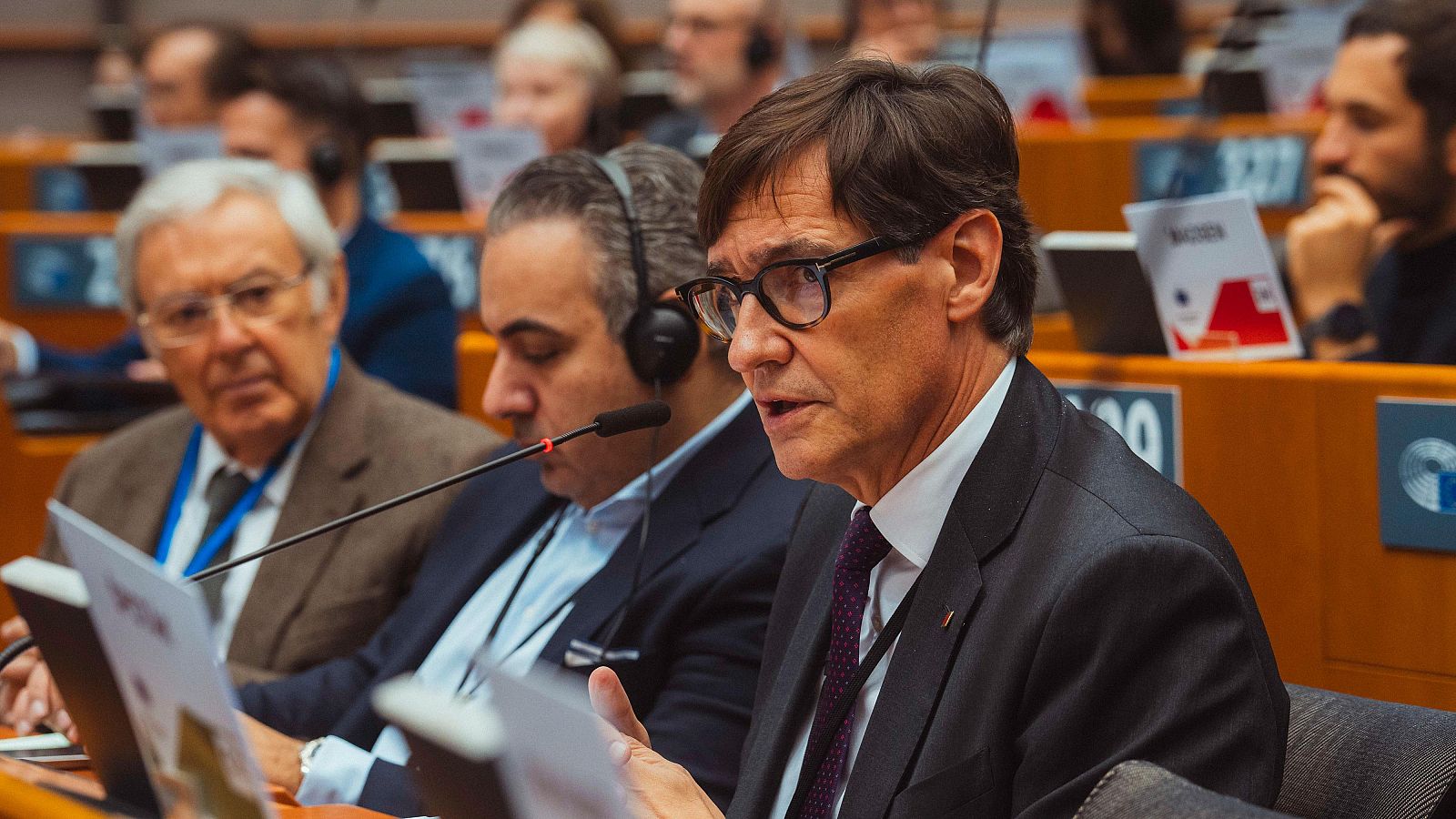 Salvador Illa, presidente de la Generalitat, habla en el pleno del Comité de las Regiones.