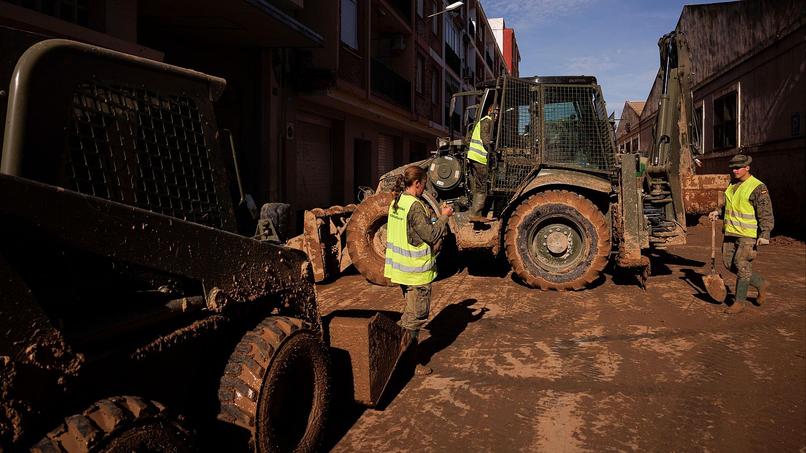 Suben a 221 víctimas mortales de la DANA en la provincia de Valencia