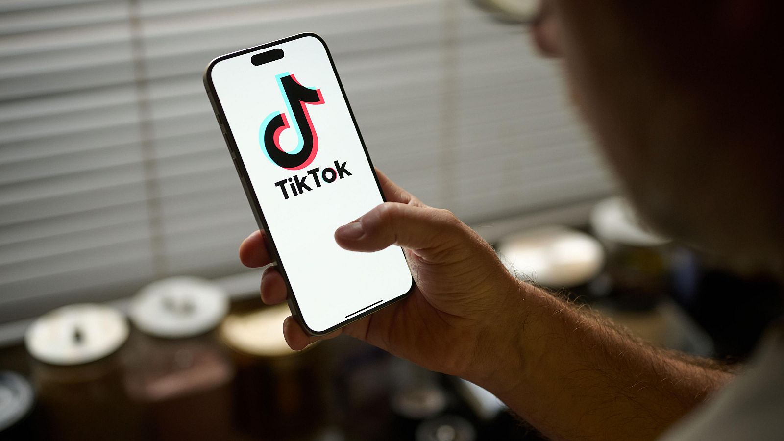 Uno de cada cinco jóvenes españoles pasa más de dos horas diarias en TikTok