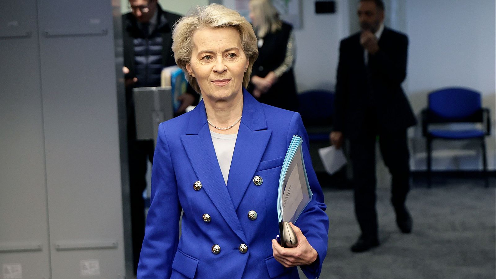 El Parlamento Europeo vota tras semana y media de bloqueo si valida al equipo de comisarios de Von der Leyen