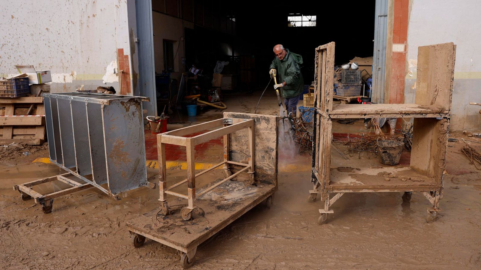 Más de 30.000 empleados están en un ERTE por fuerza mayor por la DANA, con casi 3.000 empresas solicitantes