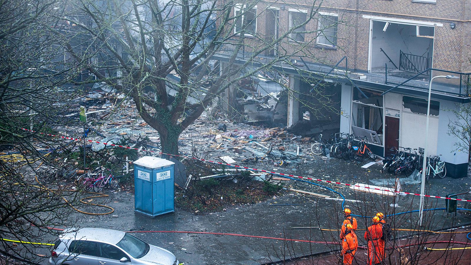 Al menos un muerto y varios desaparecidos al derrumbarse un edificio en La Haya