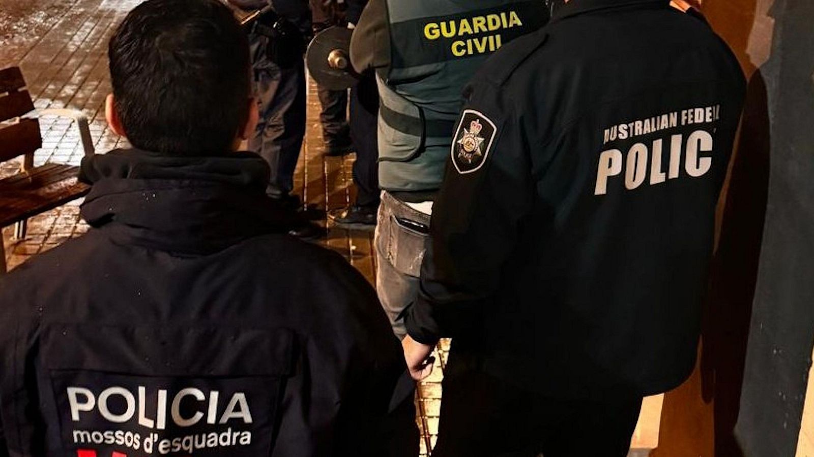  Agents dels Mossos d'Esquadra, Guàrdia Civil i policia australiana en el marc del dispositiu policial