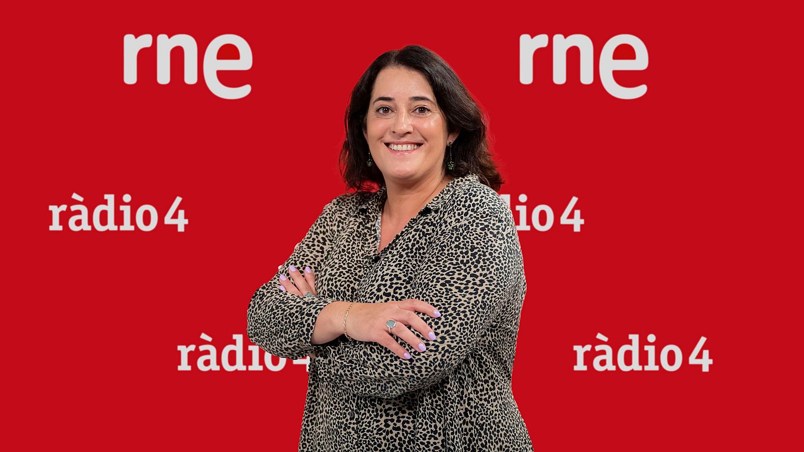 Rosa de Diego, presentadora de 'Llibres, píxels i valors' a Ràdio 4