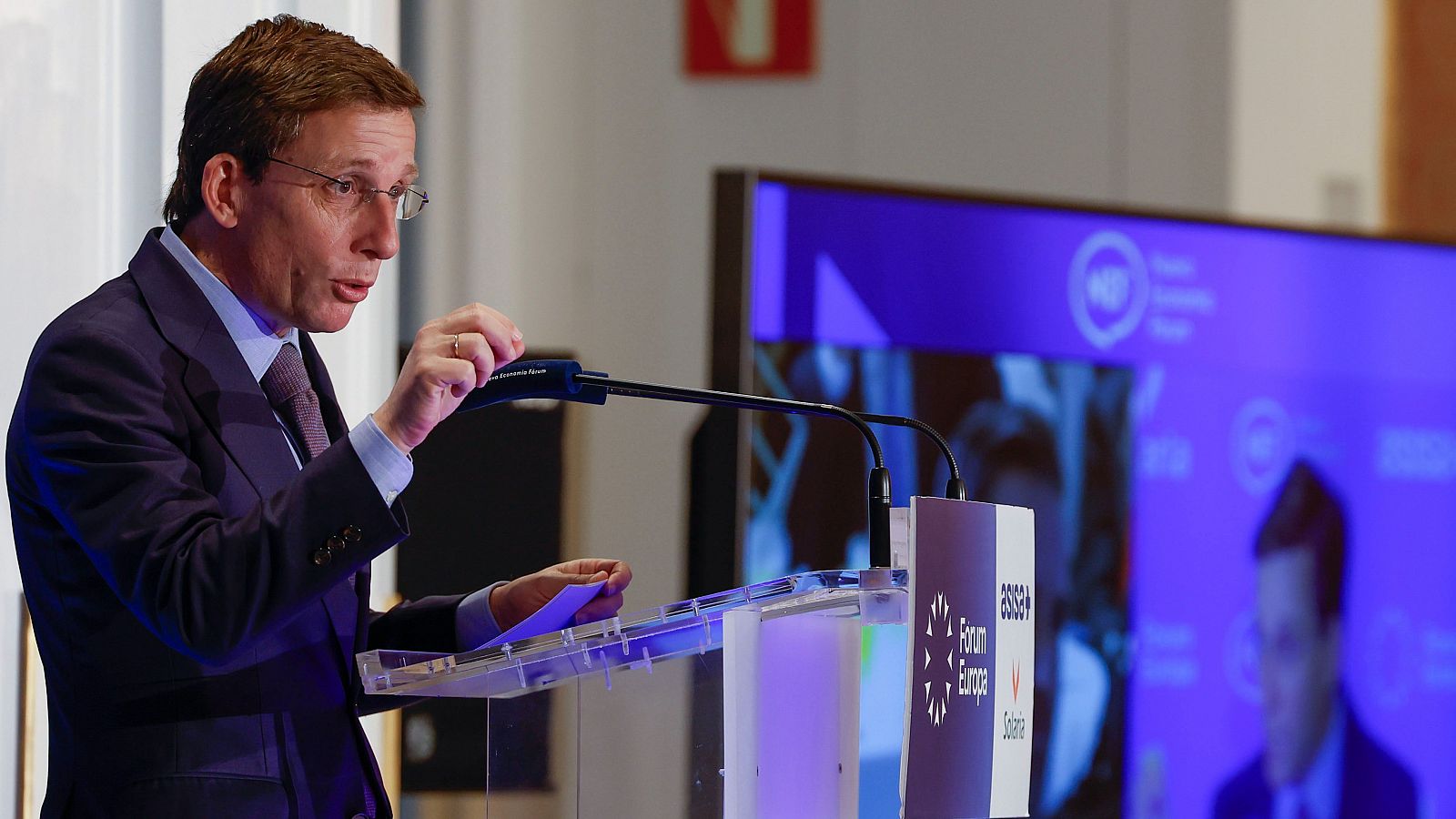 El alcalde de Madrid, José Luis Martínez-Almeida en un desayuno informativo