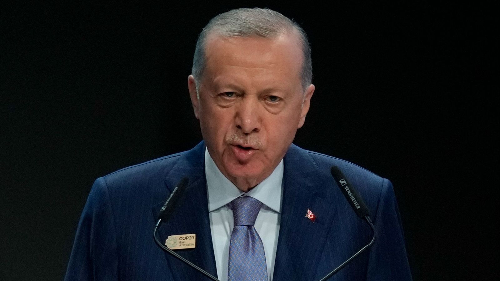 El presidente de Turquía, Recep Tayyip Erdogan, habla durante una sesión plenaria en la Cumbre del Clima de la ONU