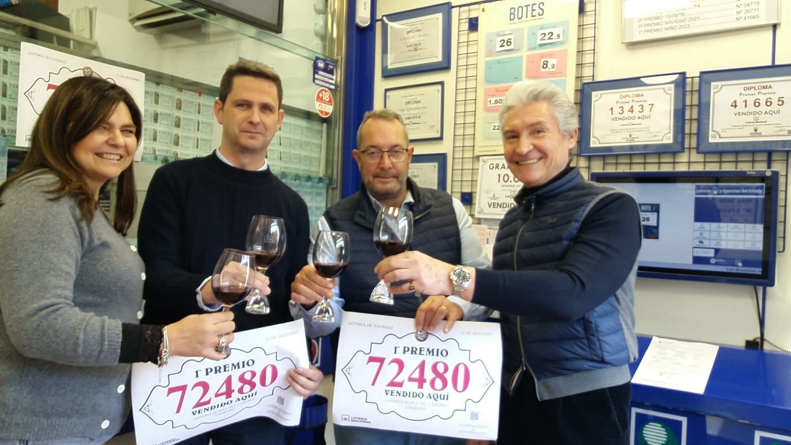 El Gordo de la Lotería se celebra con un vino de Rioja en la "doña Manolita" de Logroño