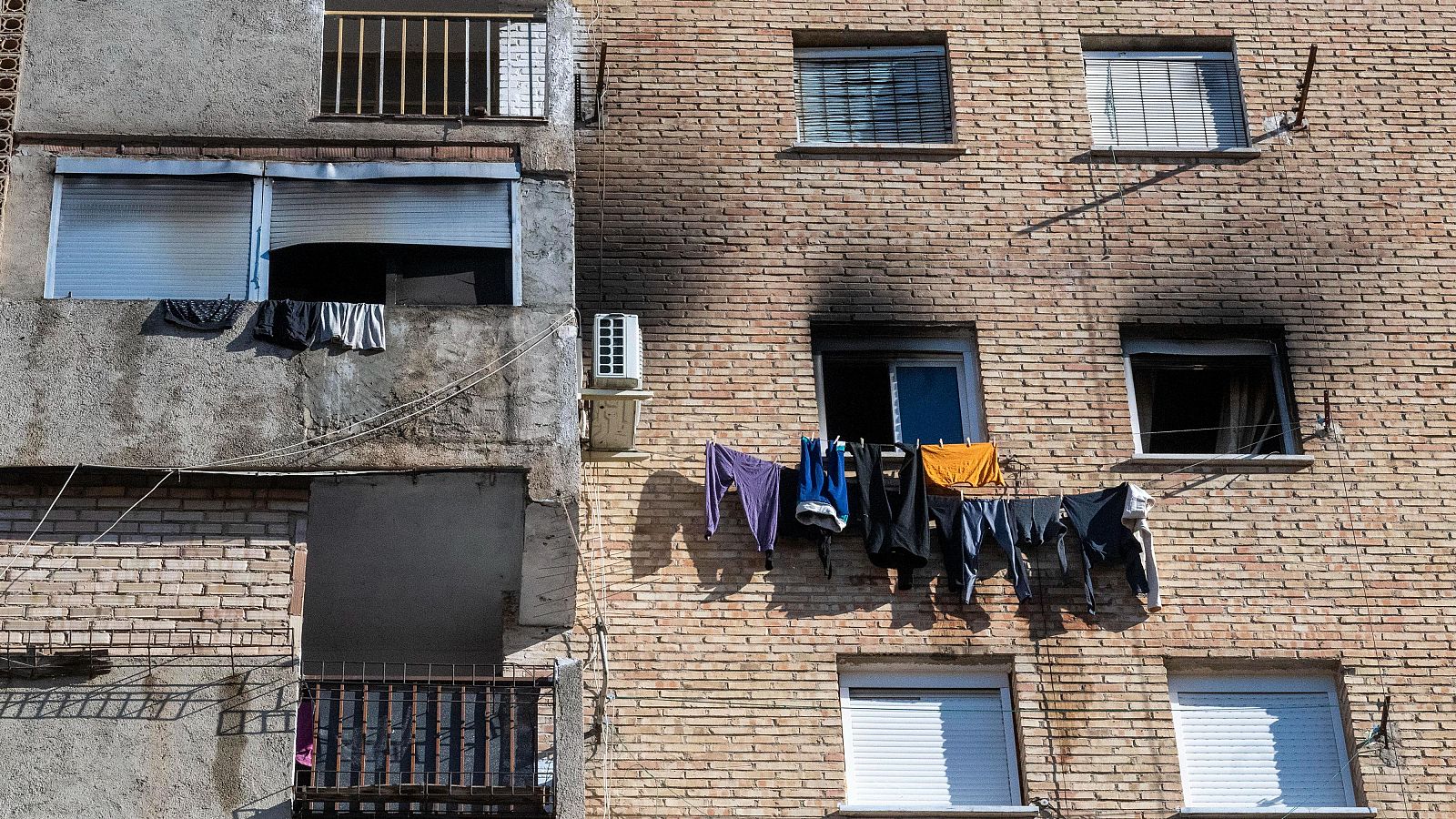 Muere un bebé de once meses tras el incendio en una vivienda de Granada