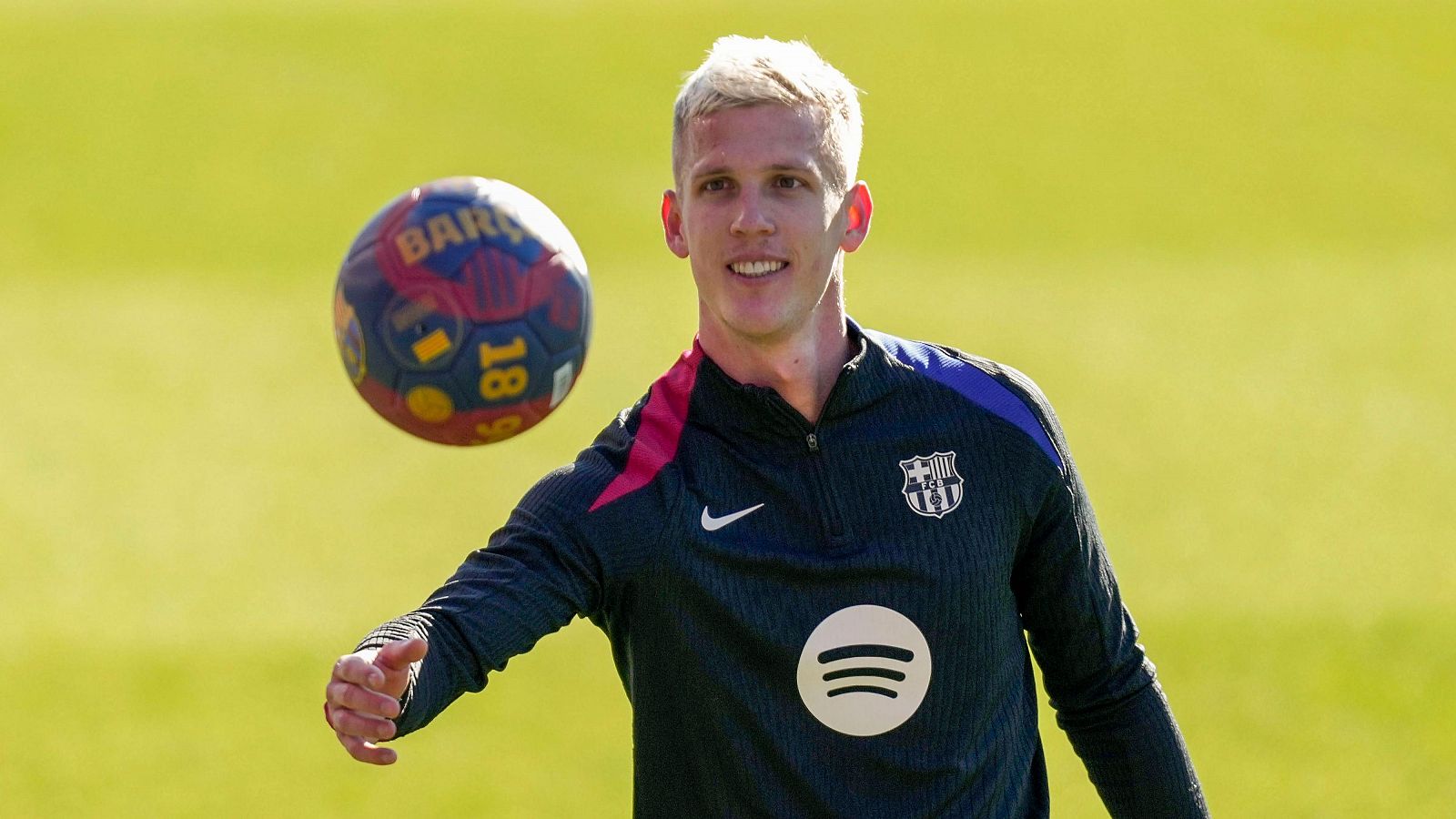 Dani Olmo, en en entrenamiento del FC Barcelona