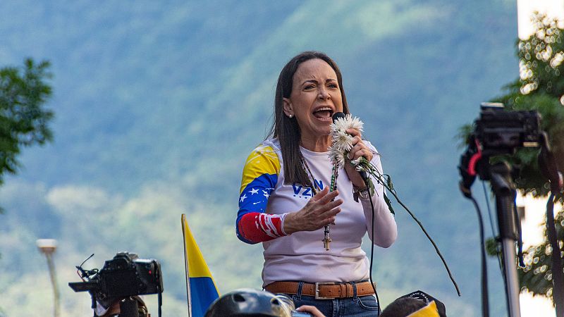 María Corina Machado durante una marcha en Caracas