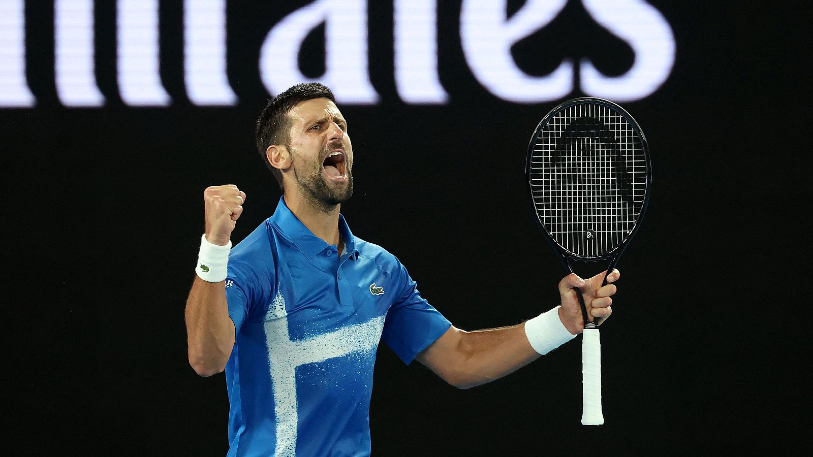 Djokovic celebra en su victoria en Australia