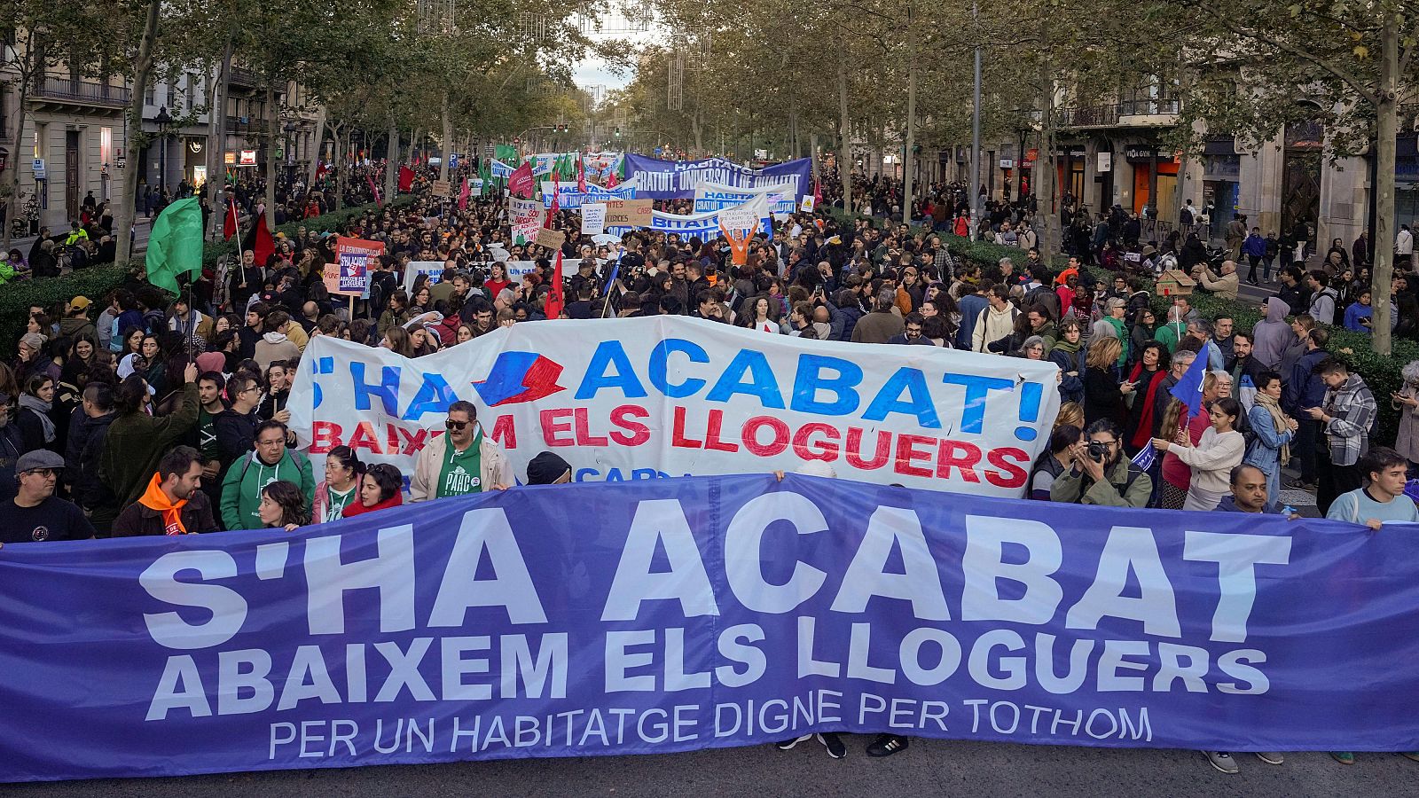 Manifestación por la bajada de los alquileres en Barcelona