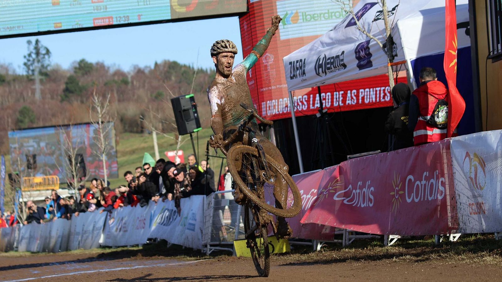 Copa del Mundo de Benidorm: Orts, esperanza española, y Van Aert, favorito