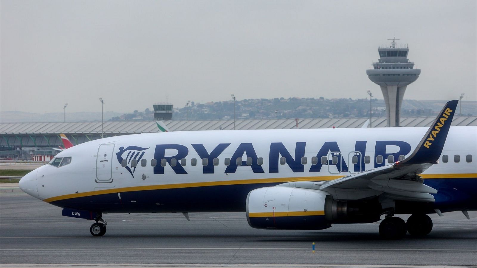 Aena critica el "chantaje en toda regla" de Ryanair y la aerolínea pide cambios en los costes y más incentivos