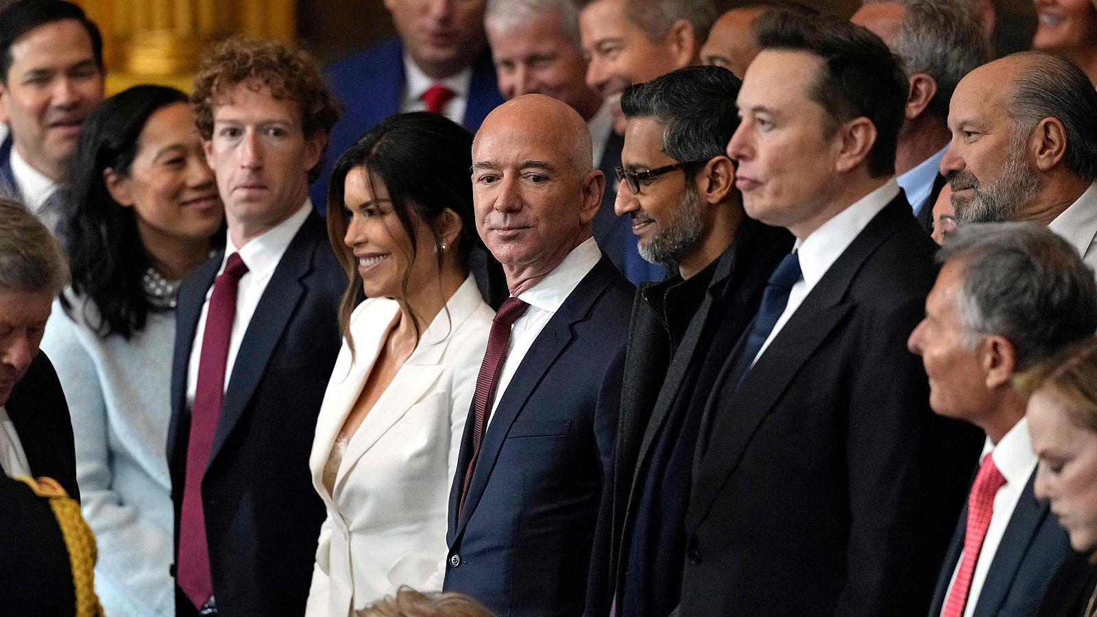 Elon Musk (Tesla, X y SpaceX), Sundar Pichai (Alphabet/Google), Jeff Bezos (Amazon y Blue Origin) y Meta Mark Zuckerberg (Meta).