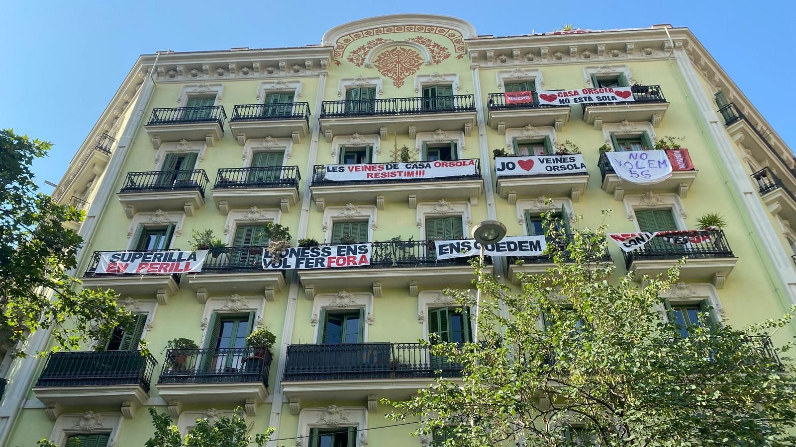 Façana de la Casa Orsola, situada a l'Esquerra de l'Eixample de Barcelona