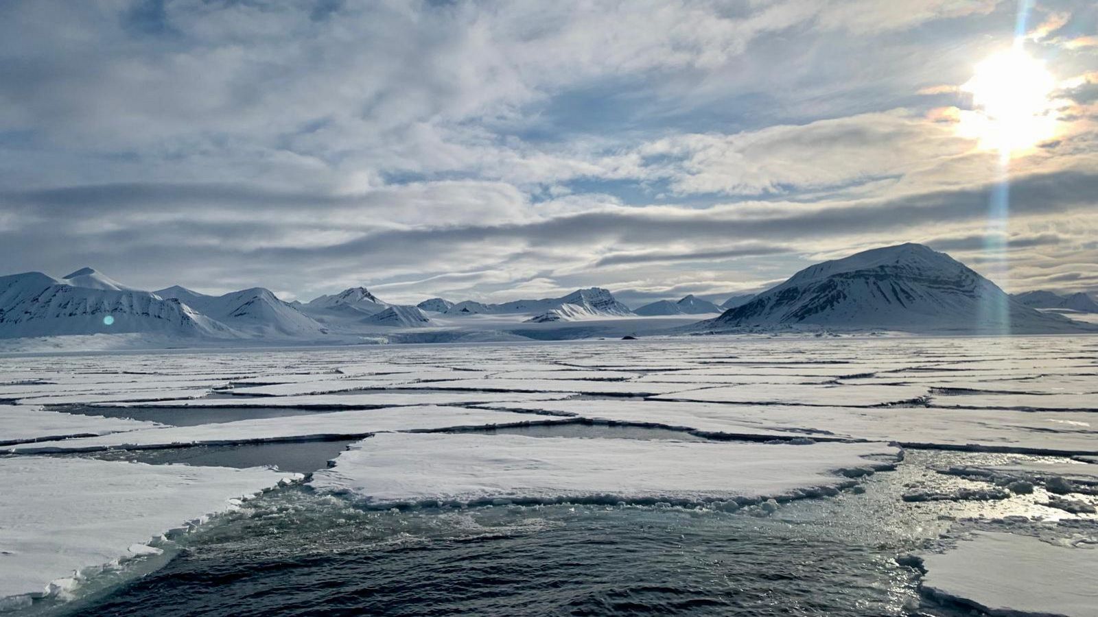 Svalbard, símbolo de la tensión geopolítica en el Ártico.