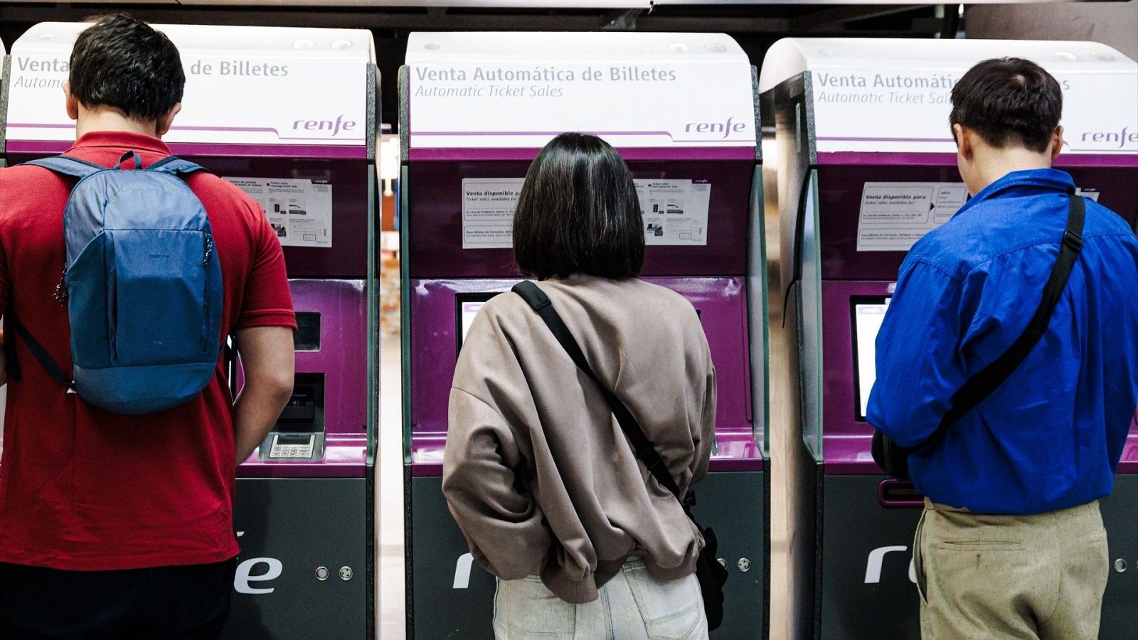 Las ayudas al transporte vuelven a entrar en vigor este jueves y también se recupera alza de pensiones