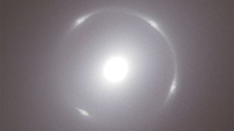 El telescopio Euclid descubre un nuevo "anillo de Einstein".