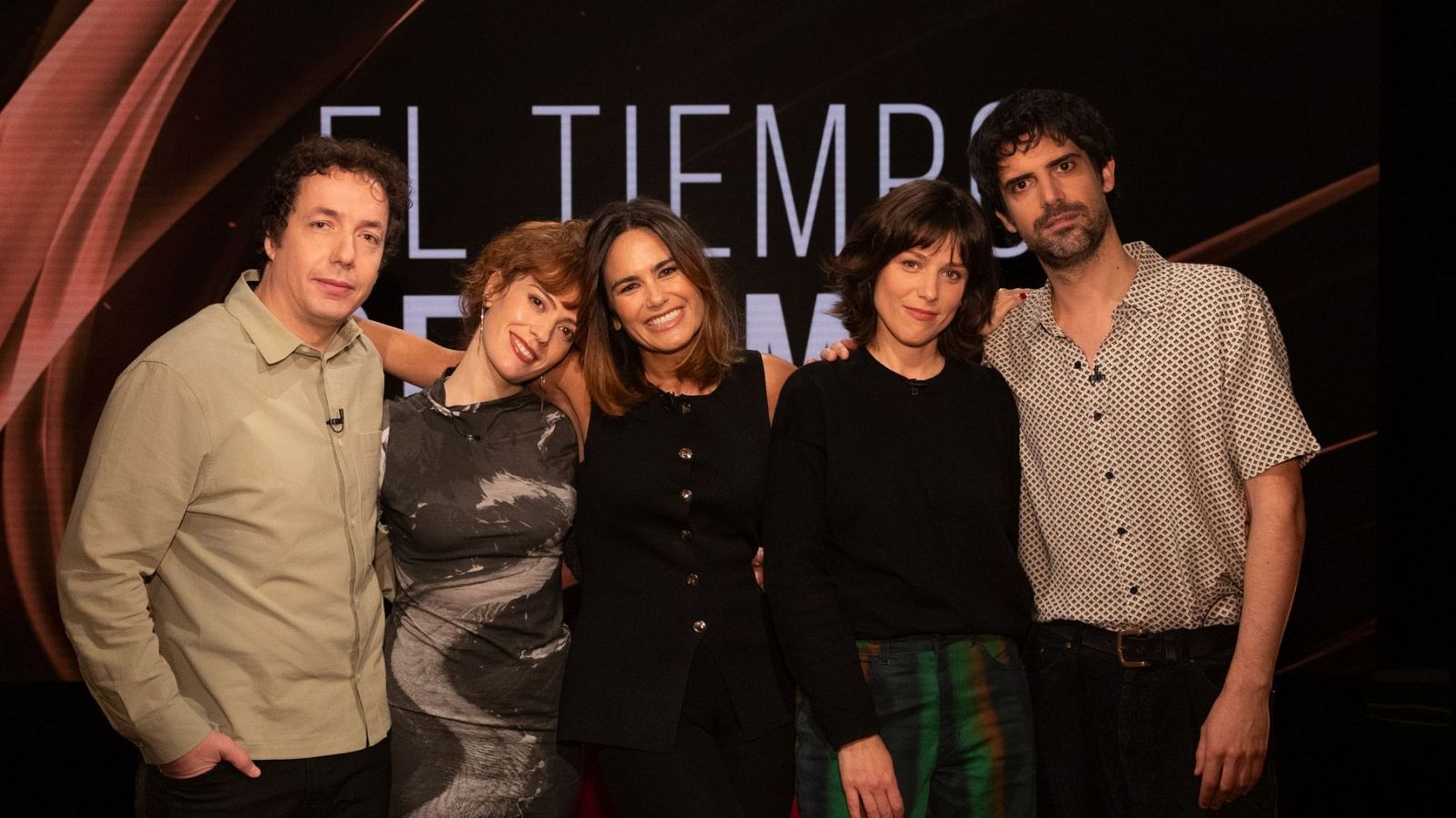 Elena S. Sánchez con los invitados al coloquio del programa