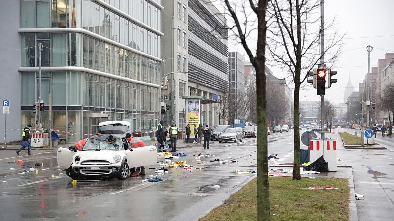 La Policía apunta a un "móvil islamista" en el atropello múltiple en Munich y eleva a 36 la cifra de heridos