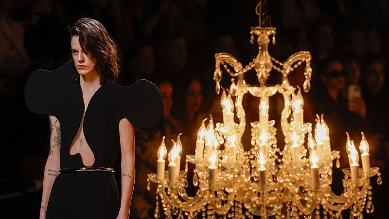 Desfile de Isabel Sanchis en MBFWM ver en RTVE