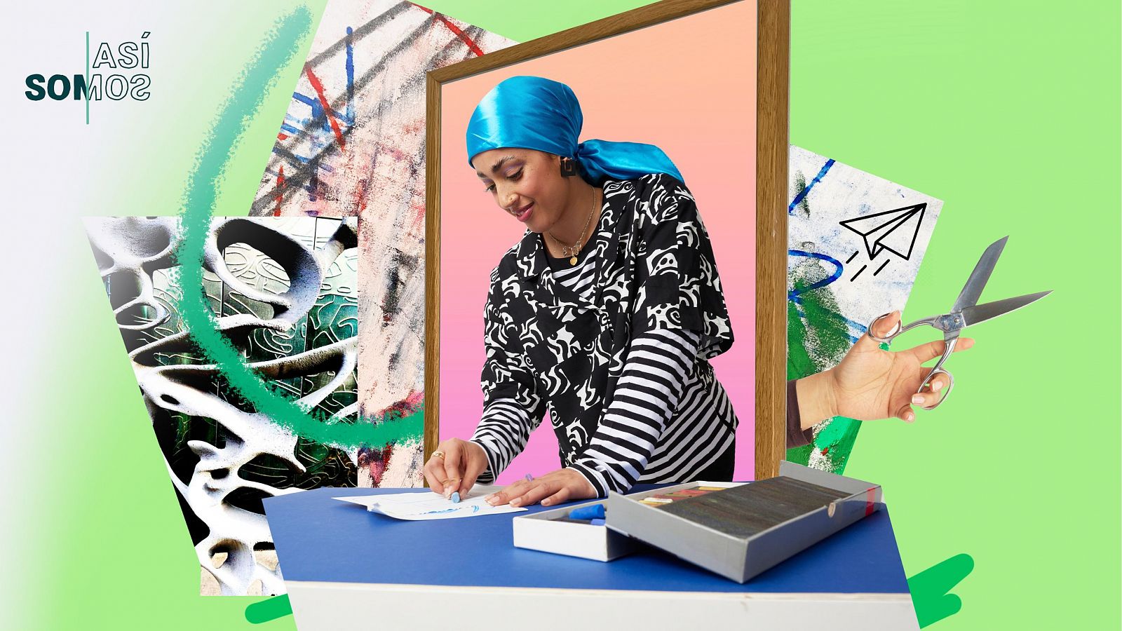 Mujer dibujando en una mesa con materiales de arte, avión de papel y elementos abstractos en un collage de fondo verde.  Texto: "ASÍ SOMOS 02"