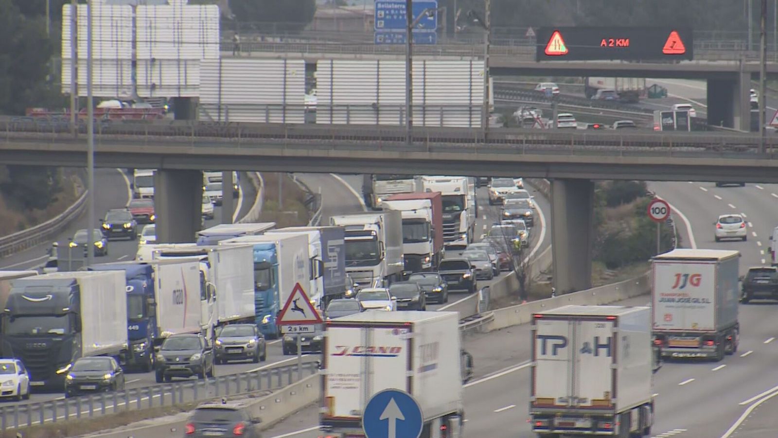 L'AP-7 assumeix un alt volum de trànsit des de la desaparició dels peatges