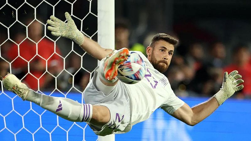 Países Bajos - España: Unai Simón