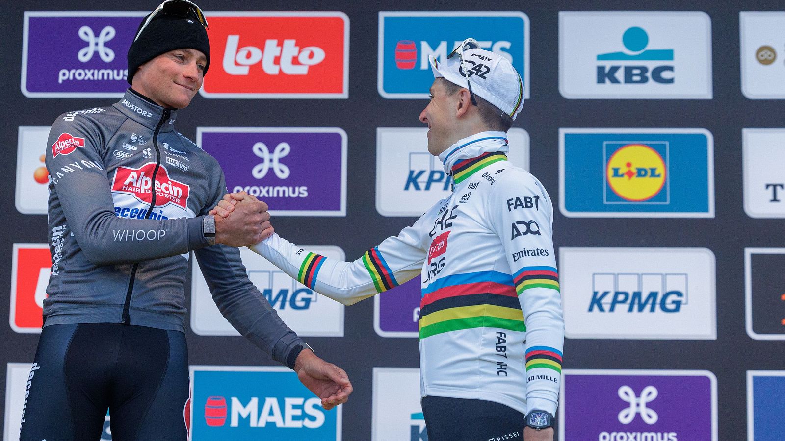 París-Roubaix 2025: Van der Poel y Pogacar