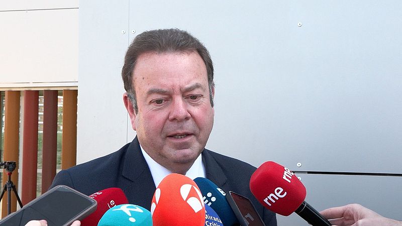 Emilio Cortés, el abogado de David Sánchez, a la salida de los juzgados de Badajoz