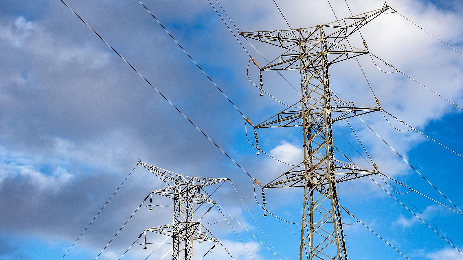 Portugal anuncia la detención "por precaución" del intercambio comercial de energía con España hasta final de semana