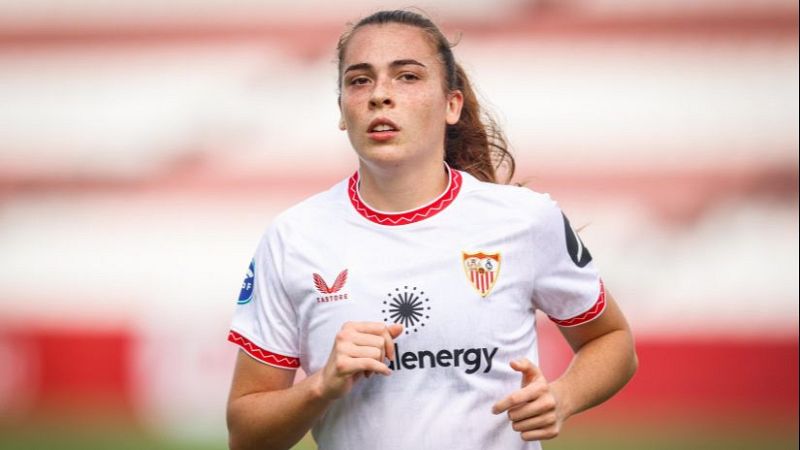 La sevillista Lucía Corrales es convocada por la selección absoluta para sustituir a Laia Codina.